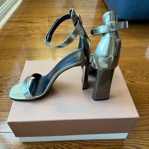 VIA SPIGA Women’s Faxon Copper Heels- Size 7
